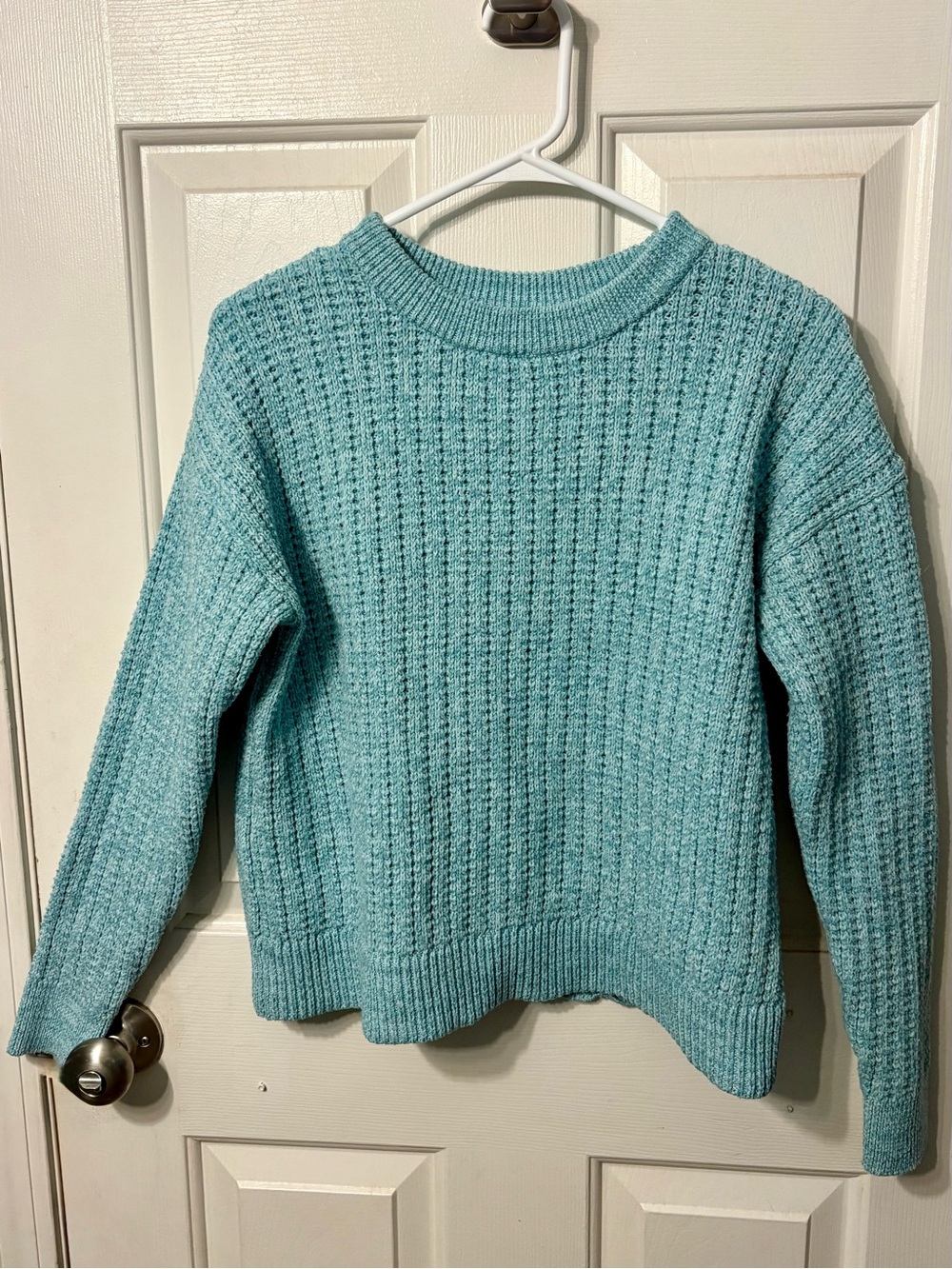 Time and Tru Aqua Crewneck Pullover Sweater